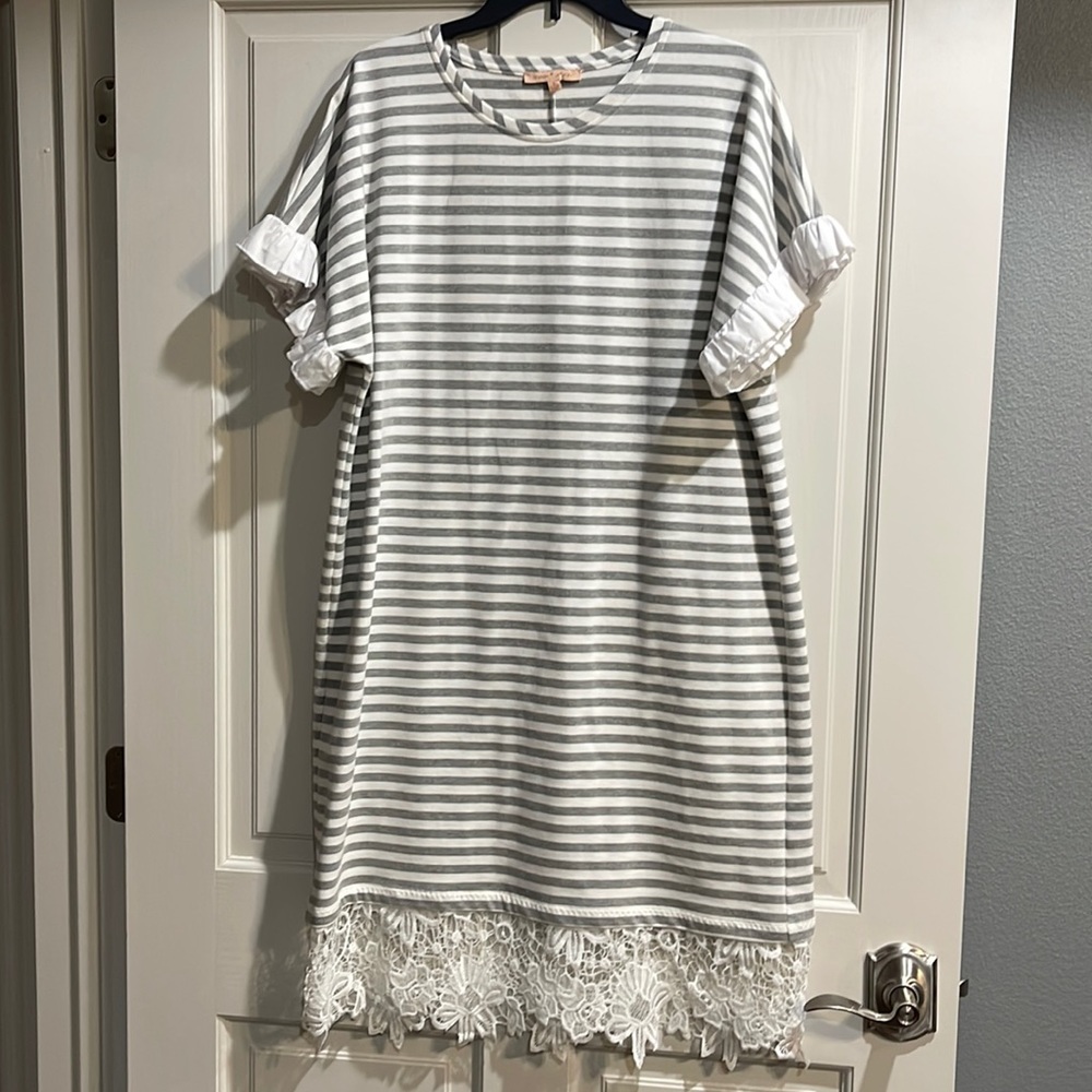 Lace Hem T-shirt Dress